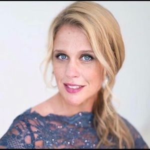 Meet your Posher, Corrina